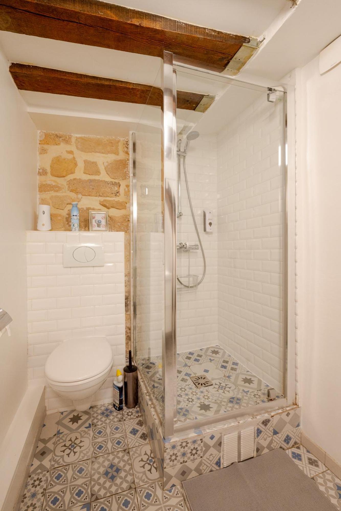 Superb Tiny House In Heart Of 1st! Appartement Parijs